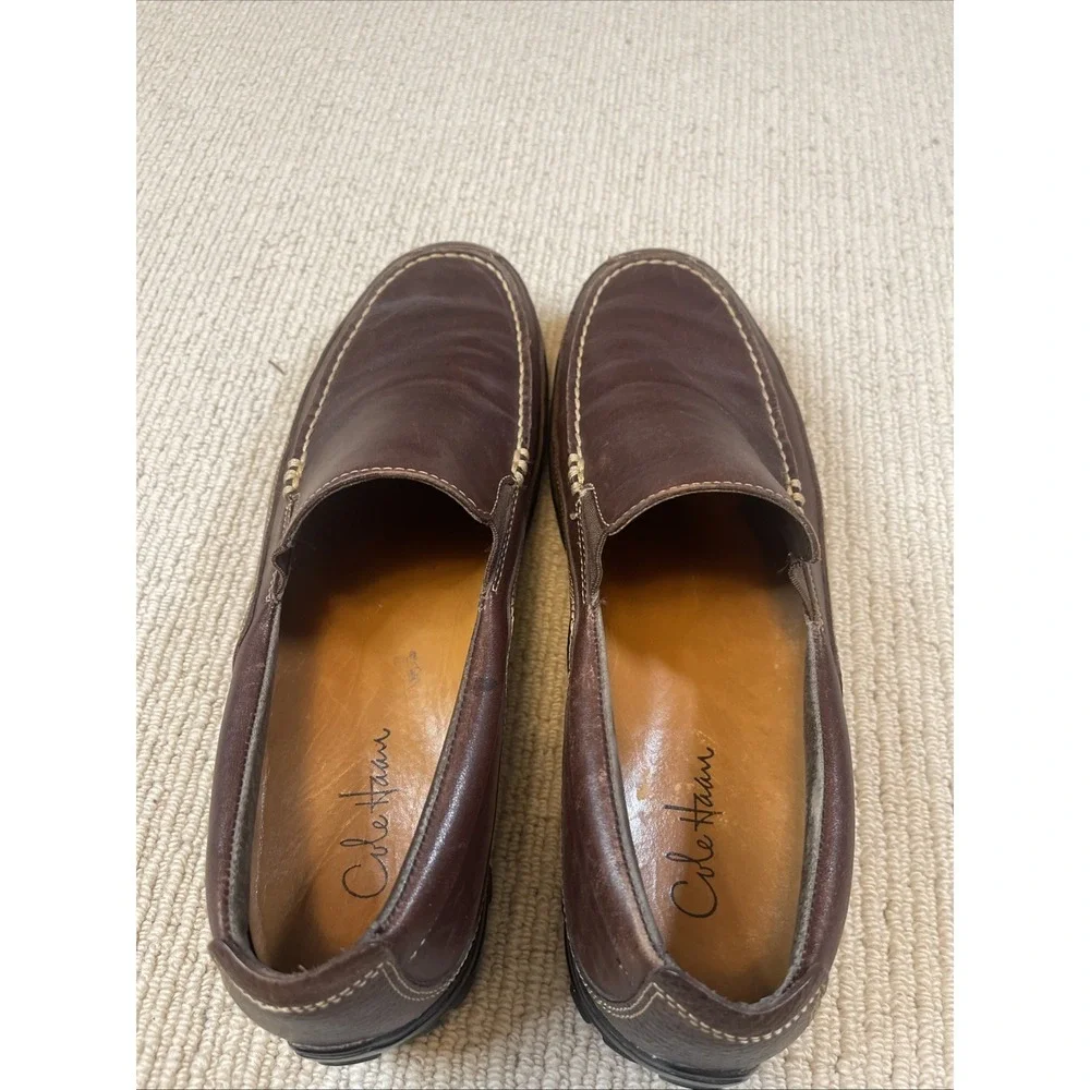 COLE HAAN Men's 9.5 Tucker Venetian Leather Brown Driving Moccasin Loafers